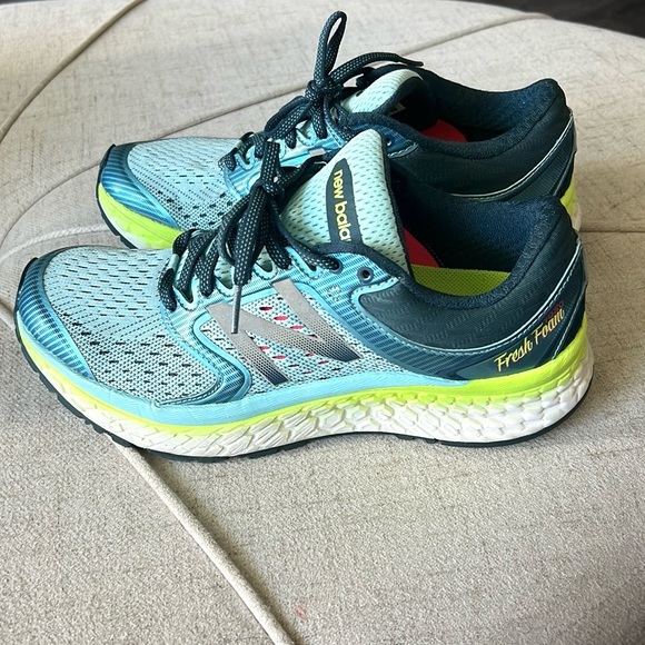 New Balance Fresh Foam 1080 V7 Women’s Size 8 - Picture 7 of 13